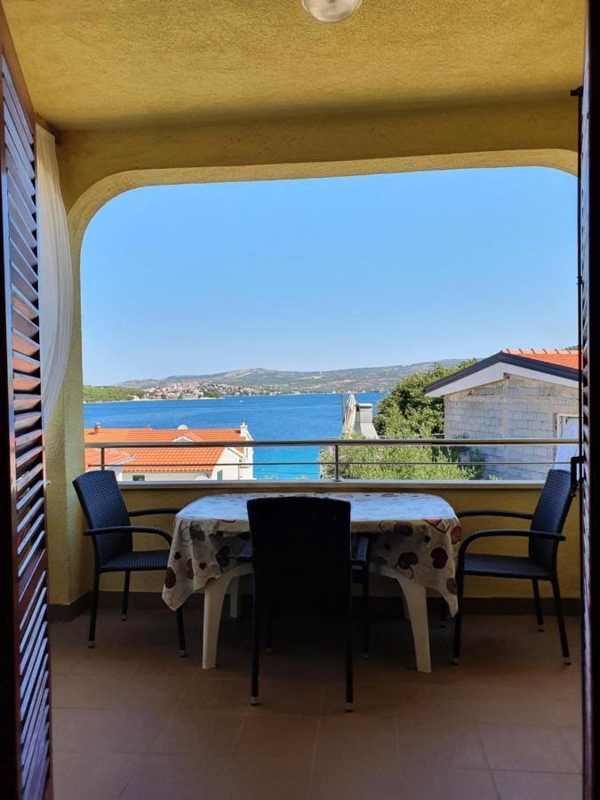 Apartments Viktor Rogoznica  Luaran gambar