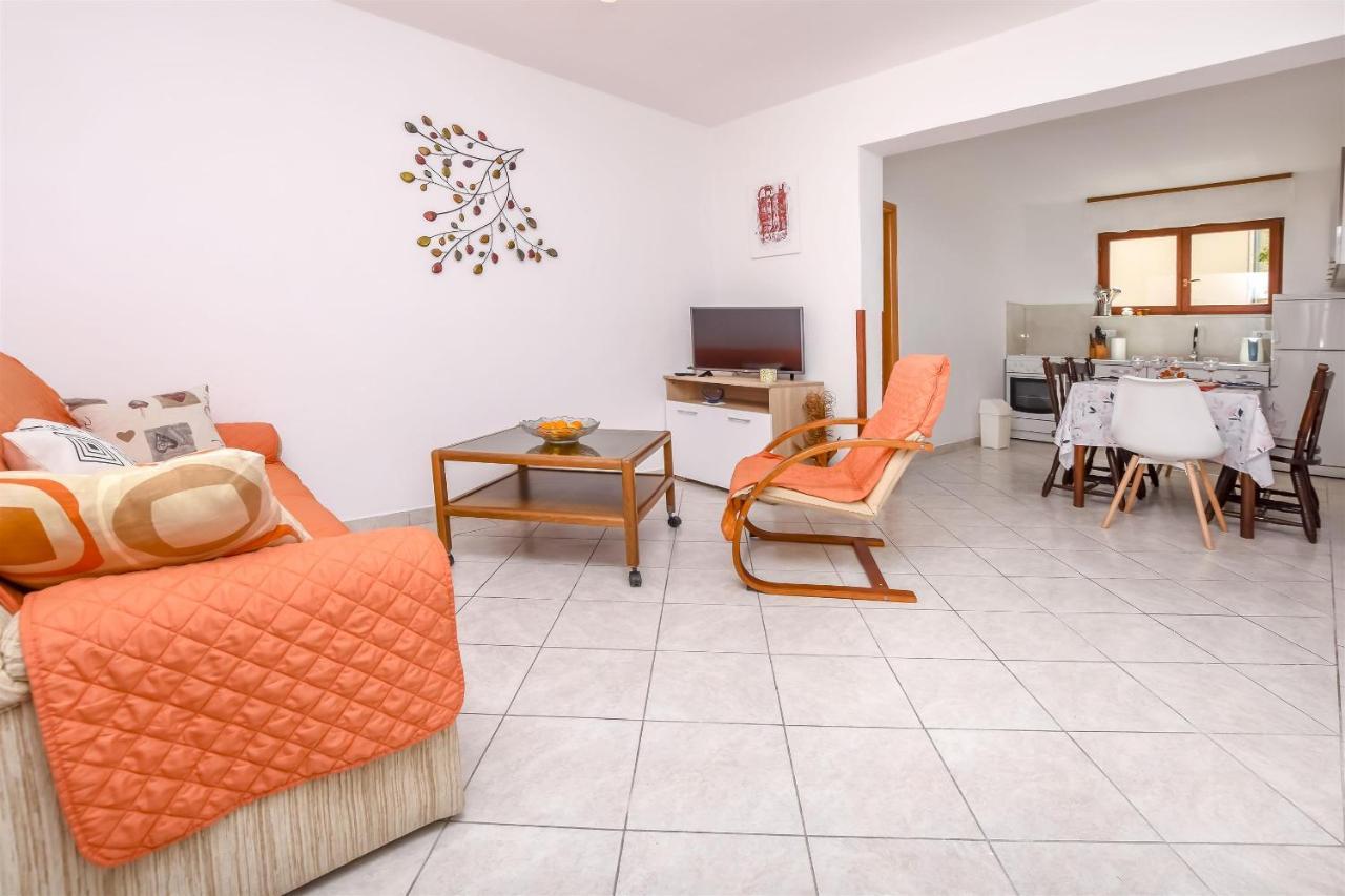 Apartments Viktor Rogoznica  Luaran gambar