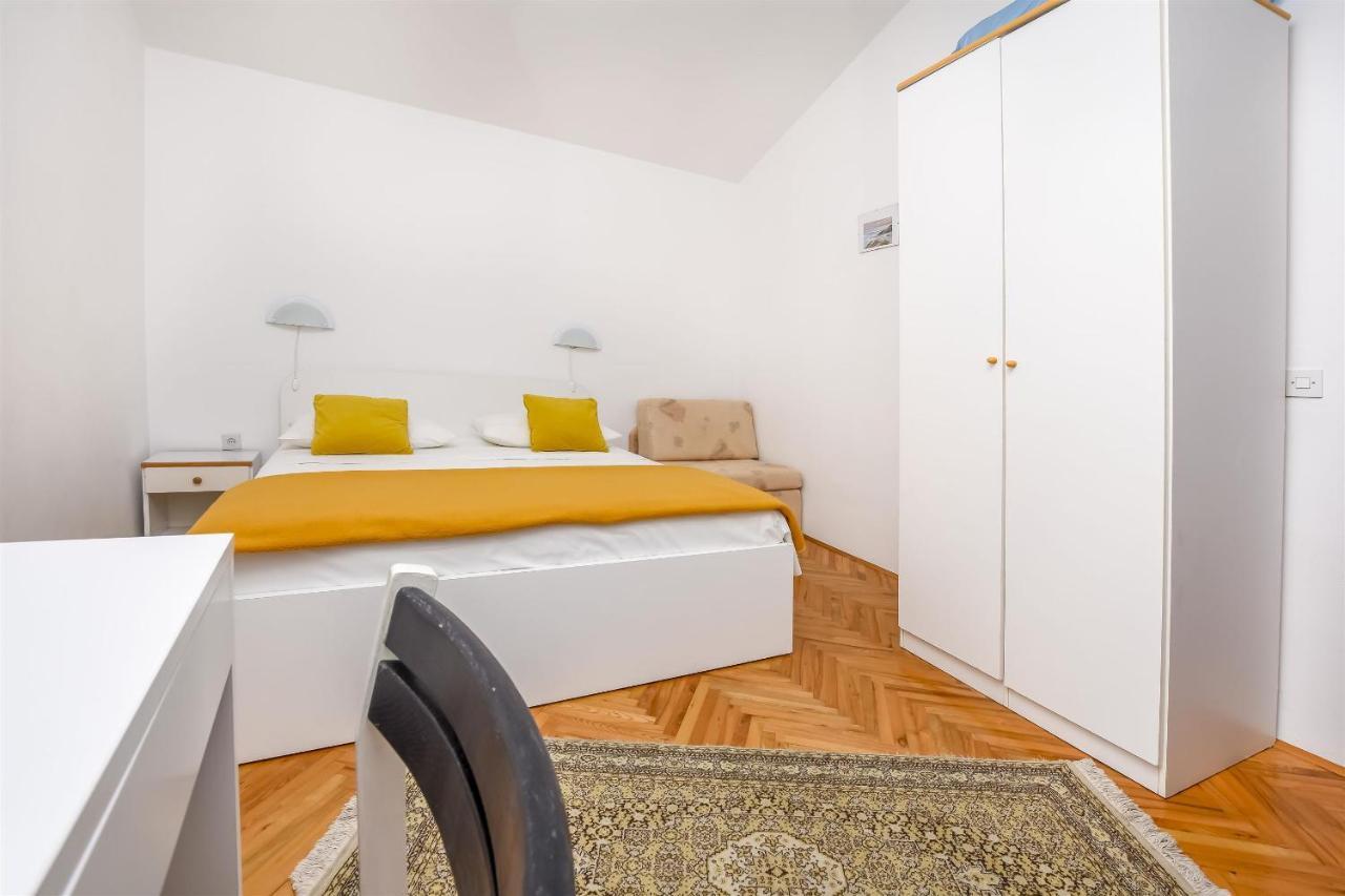 Apartments Viktor Rogoznica  Luaran gambar