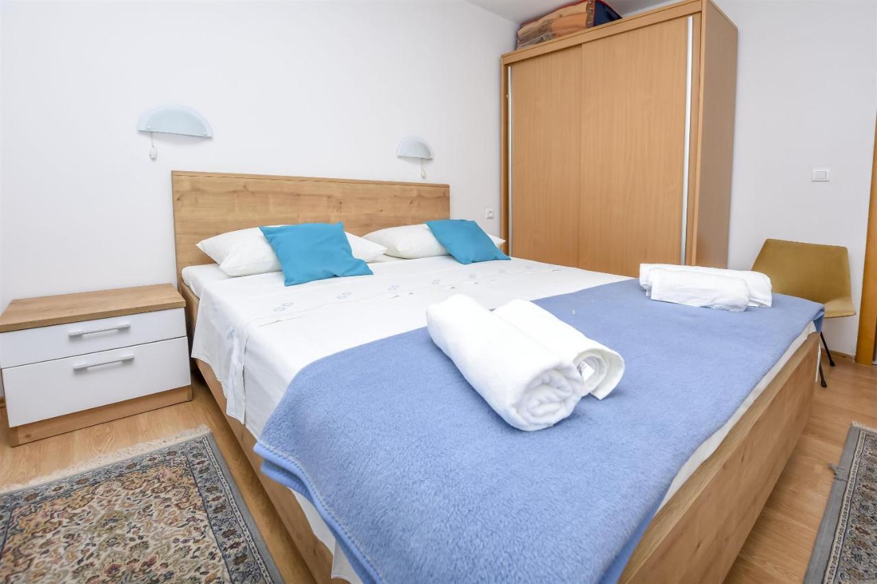 Apartments Viktor Rogoznica  Luaran gambar