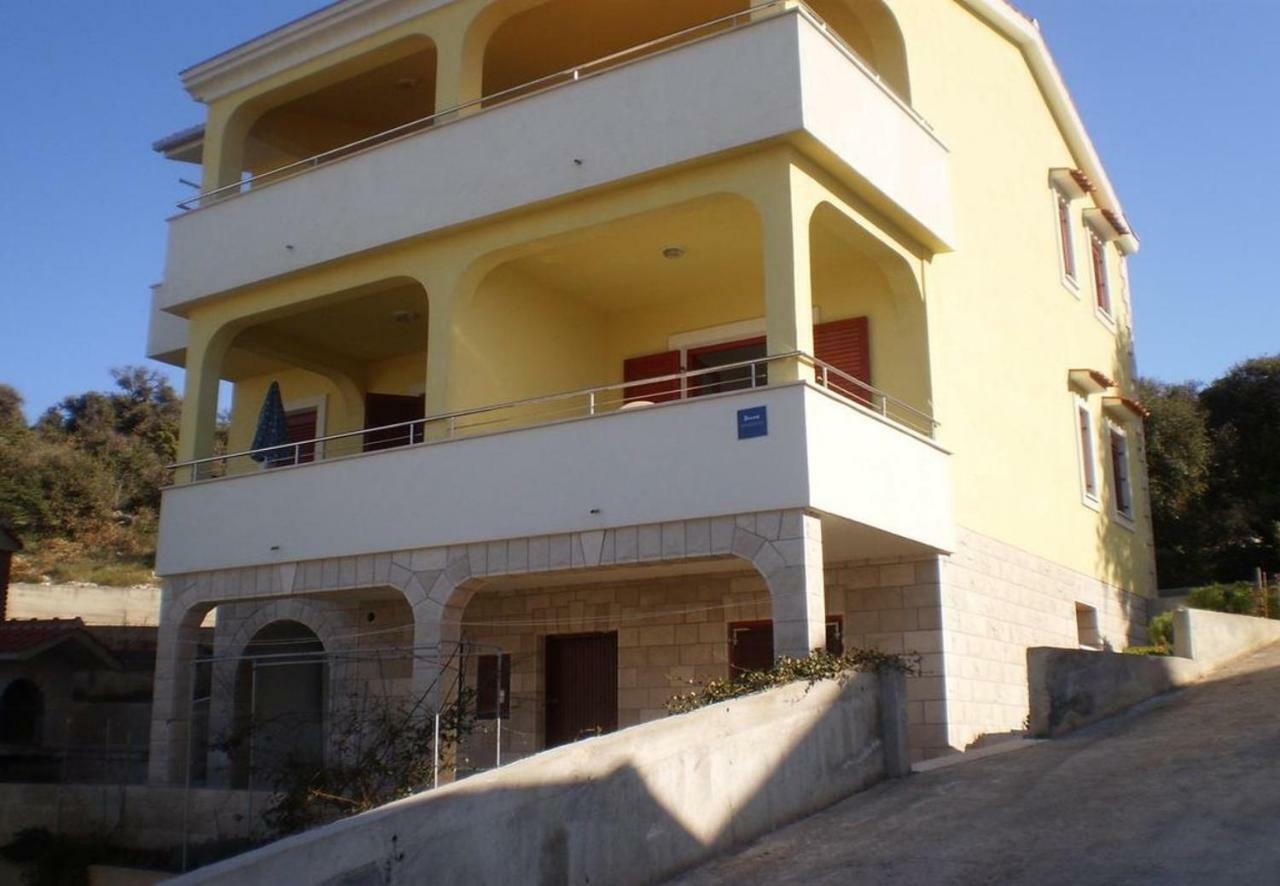 Apartments Viktor Rogoznica  Luaran gambar